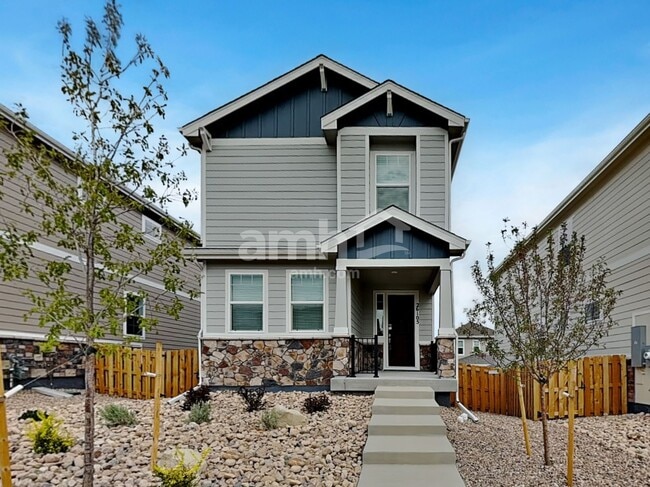 Building Photo - 26105 E Calhoun Pl