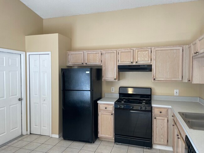 Foto del edificio - 4189 Shadow Creek Cir