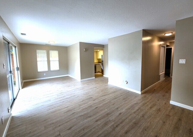 Photo - 5908 S Willow Way Townhome