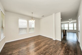 Building Photo - 1437 Northwood Springs Dr