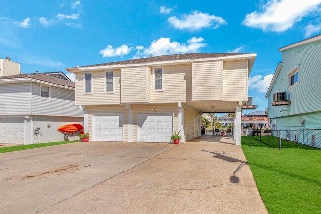 Building Photo - 1159 Sailfish St