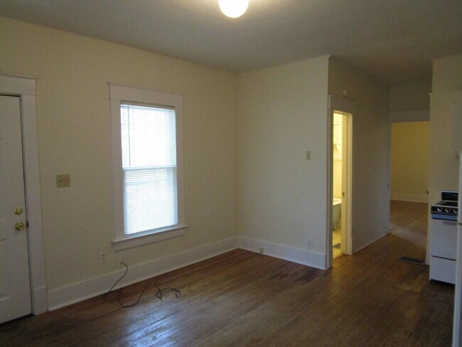 Foto del edificio - 113 Willis Ave
