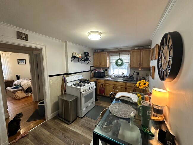 Building Photo - 32 Bishop Rd