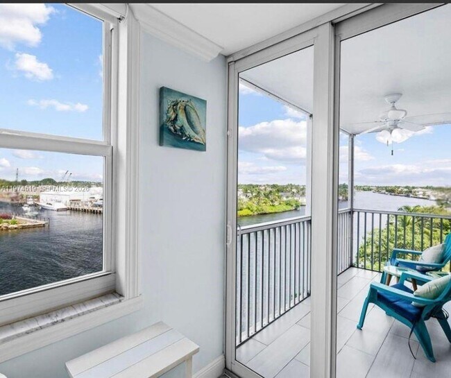 Foto del edificio - 1505 N Riverside Dr