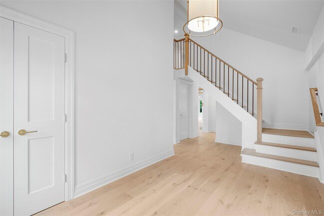 Foto del edificio - 73 Whippoorwill Rd