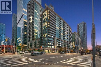 Building Photo - 51 Lower Simcoe St