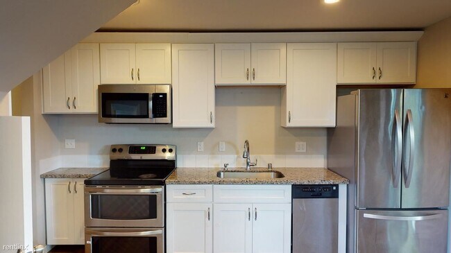 Building Photo - 3 br, 2 bath House - 1750 S M St Bright & ...