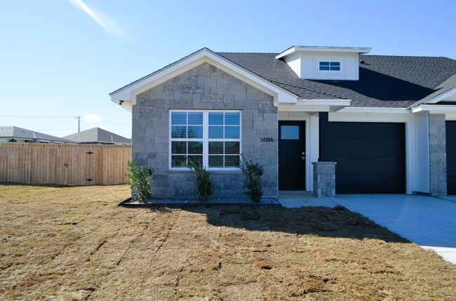 Building Photo - 1419 Indian Camp Trail