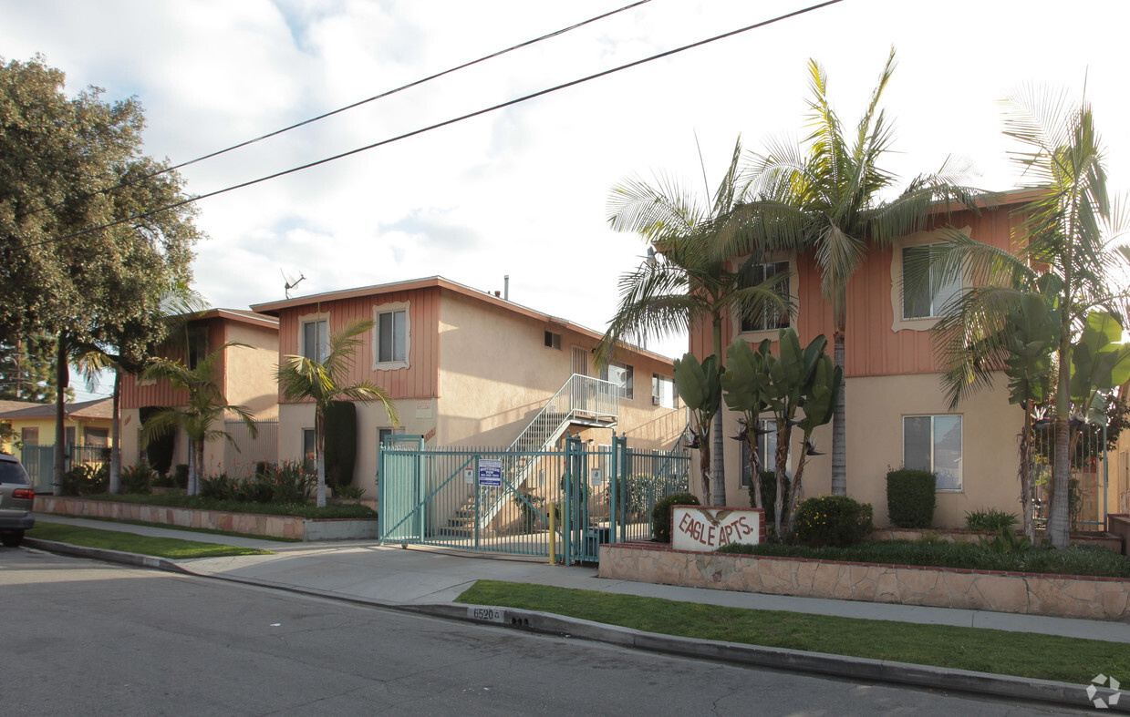 Building Photo - Eagle Apartments