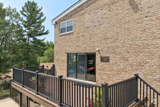 Building Photo - Radnor Crossing