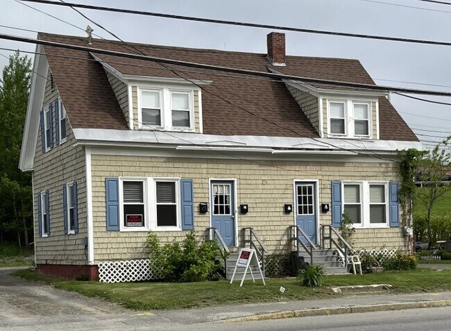 Foto del edificio - 236 College Ave