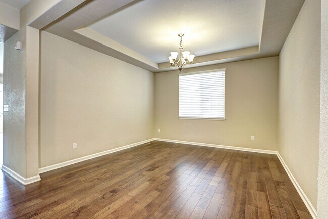 Building Photo - Location! Villages at Castle Rock 3bed/2.5...