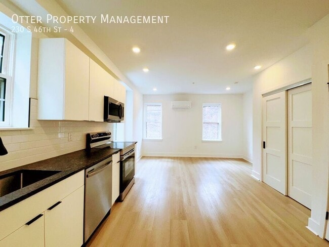 Building Photo - 230 S 46th St