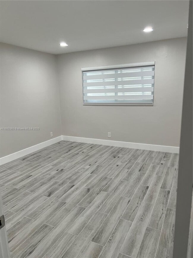 Building Photo - 1200 Mariposa Ave