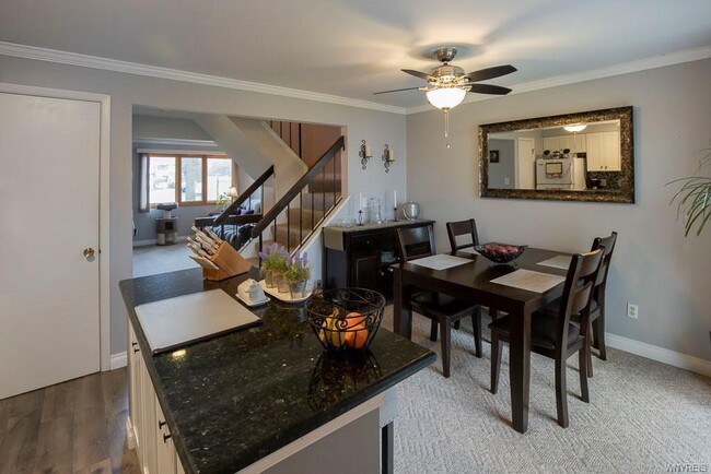 Dinning room - 1006 Forest Edge Dr