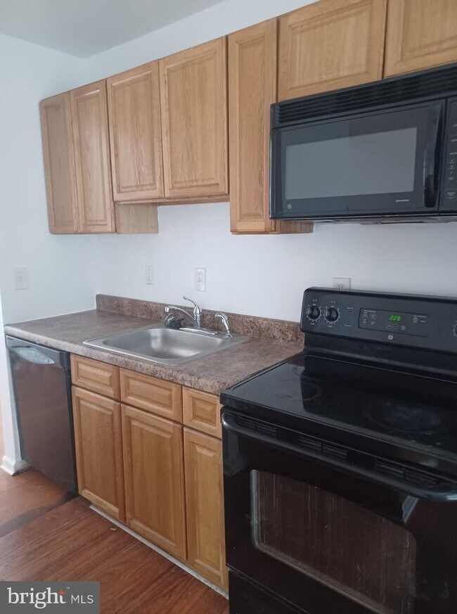 Building Photo - 1717 Judy Way