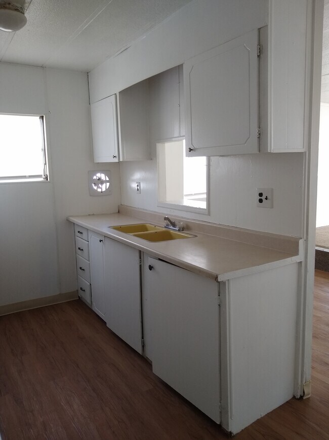 Foto del edificio - 465 N 800 W
