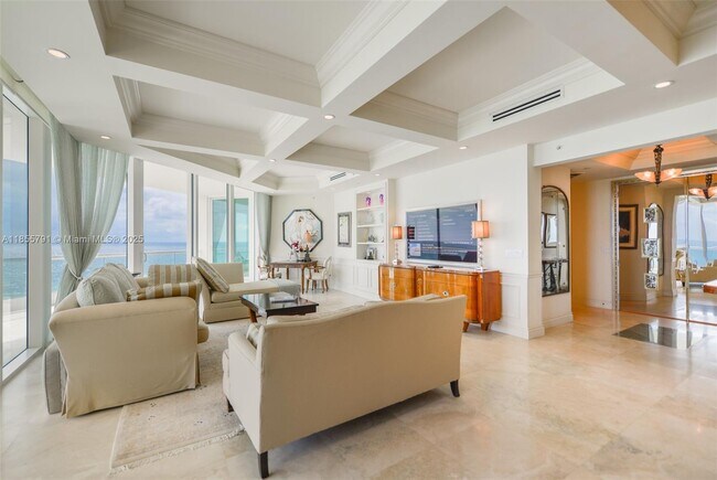 Building Photo - 16051 Collins Ave