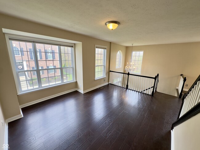 Foto del edificio - 9094 Demarest Dr
