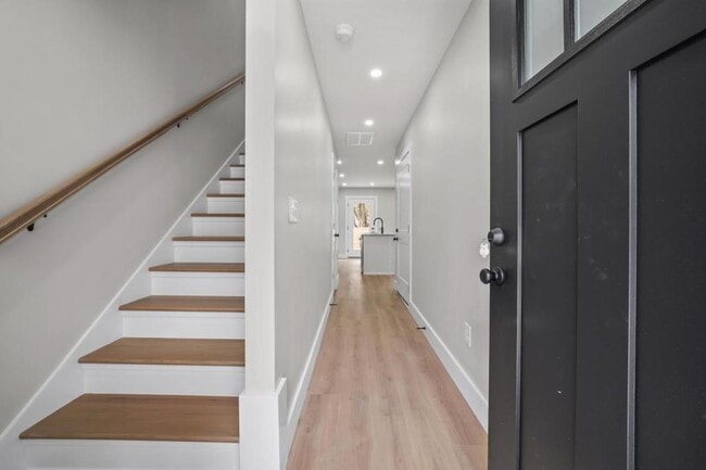 Building Photo - 114 Shipman Dr