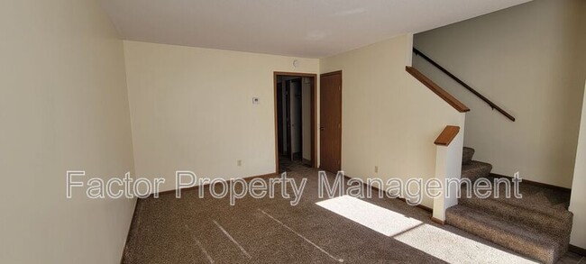 Photo - 60 Meadowbrook Ct Apartment