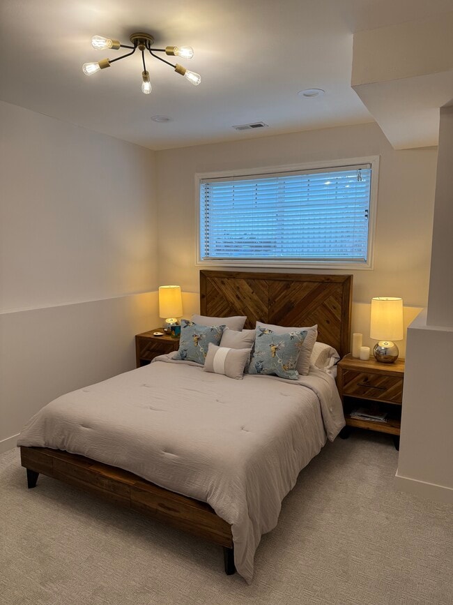 Foto del edificio - 944 Williamstown Ct