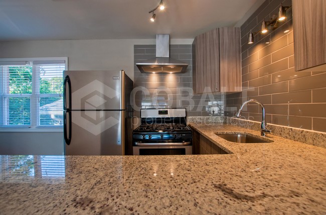 Foto del edificio - 900 Greenwood Ave NE
