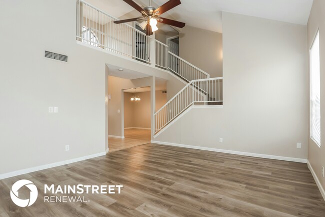 Building Photo - 7297 W Shaw Butte Dr