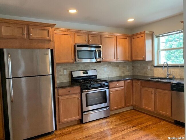 Building Photo - 32 Dunes Ln