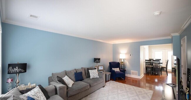 Foto del edificio - Exceptionally maintained townhouse in Fred...