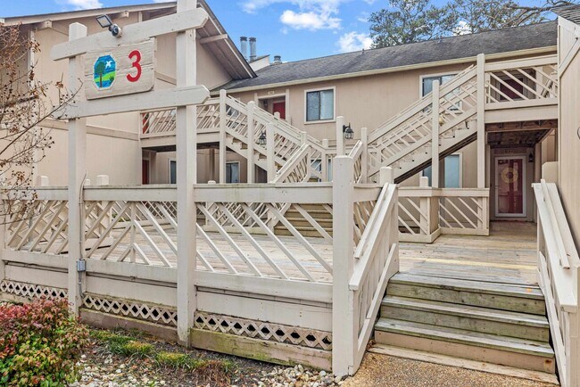 Building Photo - 3015 Old Bryan Dr