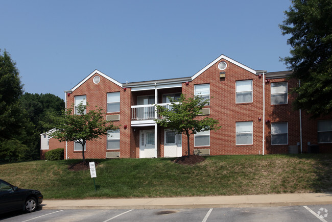 Foto del edificio - Rollingcrest Commons Senior Apartments, 62+