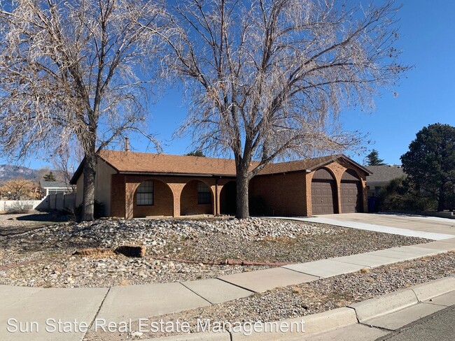 Building Photo - 3 br, 2 bath House - 8620 Liberty Dr NE