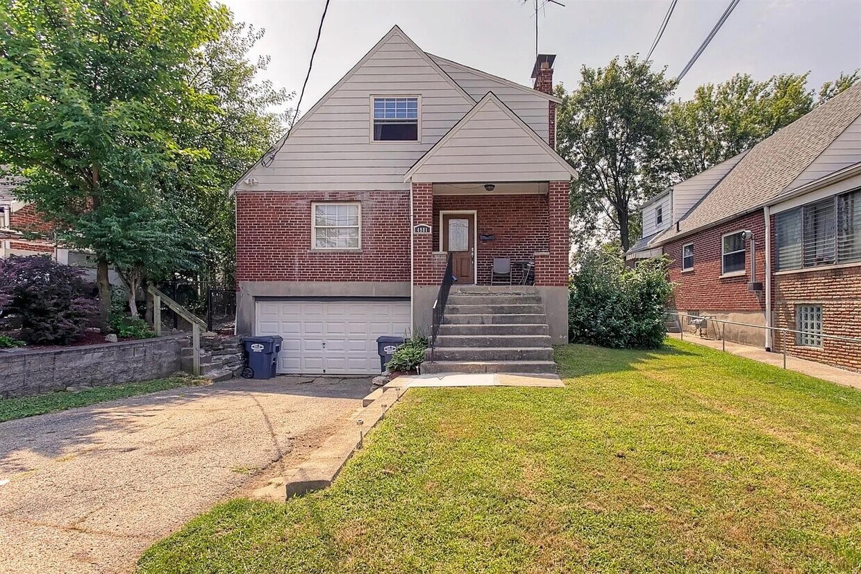 4981 Foley Rd Unit 2, Cincinnati, OH 45238 Apartments in Cincinnati, OH