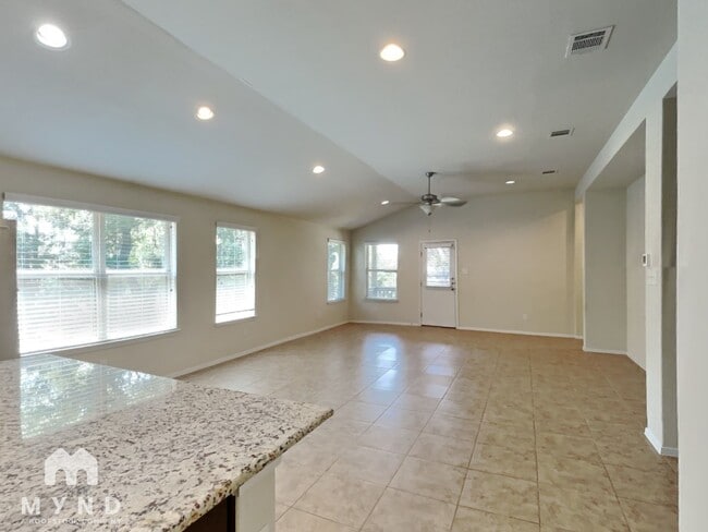 Building Photo - 20216 Boggy Ford Rd