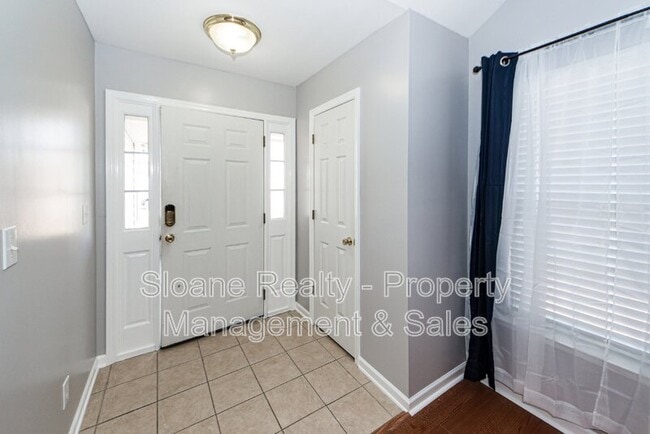 Foto del edificio - 7856 High Maple Cir