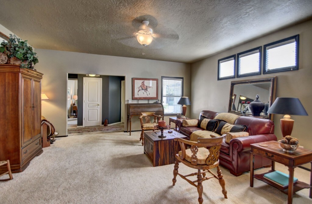 Foto principal - 9745 W Sleepy Hollow Ln