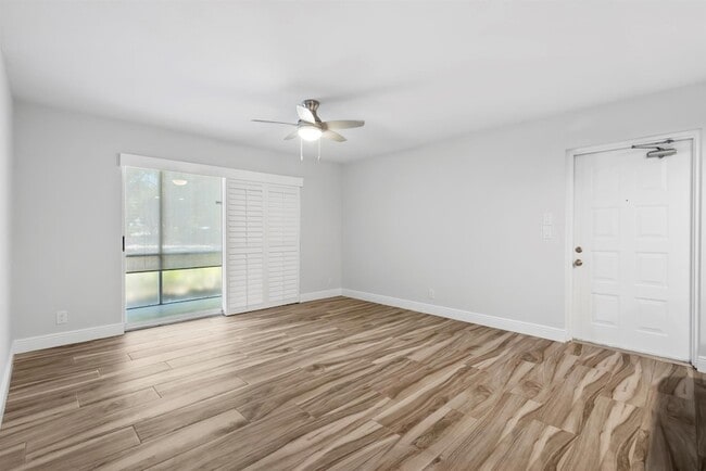 Foto del edificio - 2518 SE Anchorage Cove