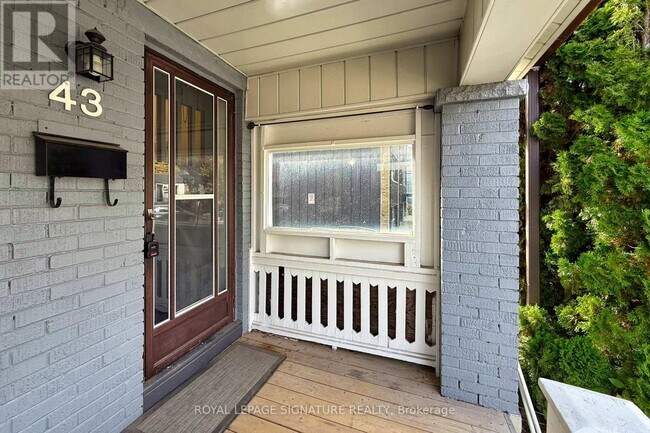 Building Photo - 43 Torrens Ave