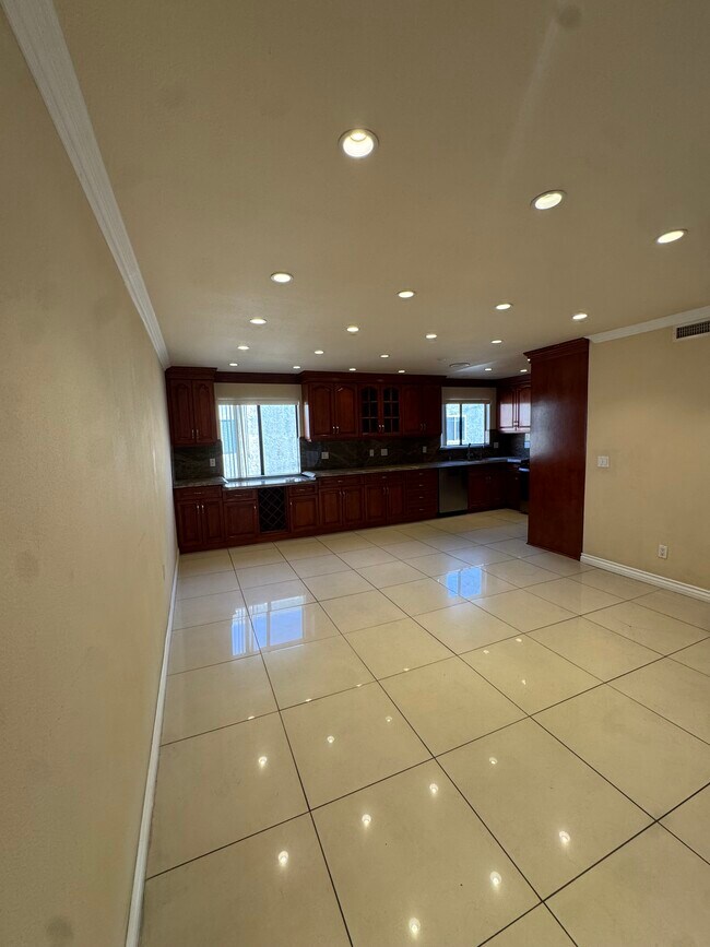Foto del edificio - 500 Ivy St
