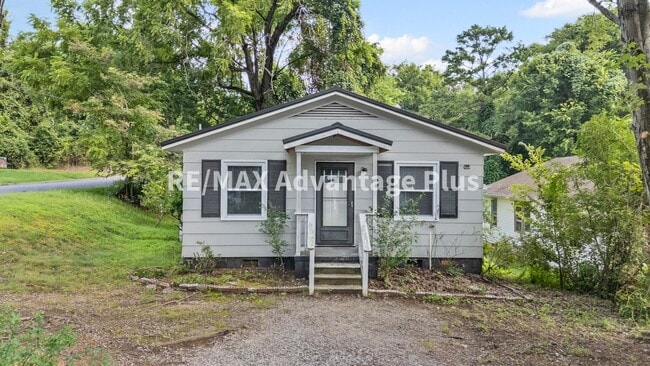 Building Photo - 2-Bedroom Home Walking Distance to Longwood University