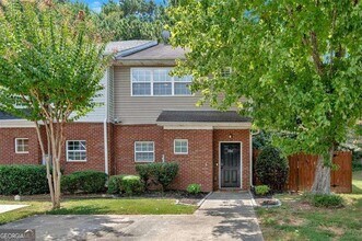Building Photo - 1543 Springleaf Cove SE
