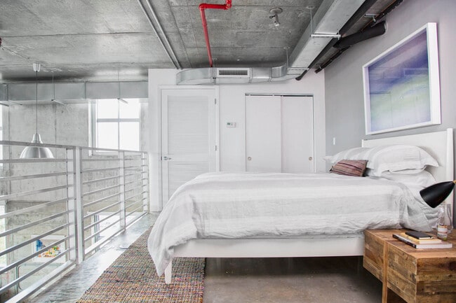 Foto del edificio - Filling Station Lofts