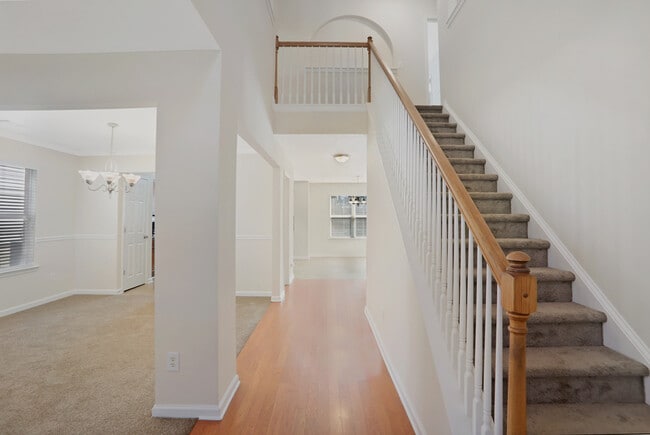 Building Photo - 4678 Pointe Ct