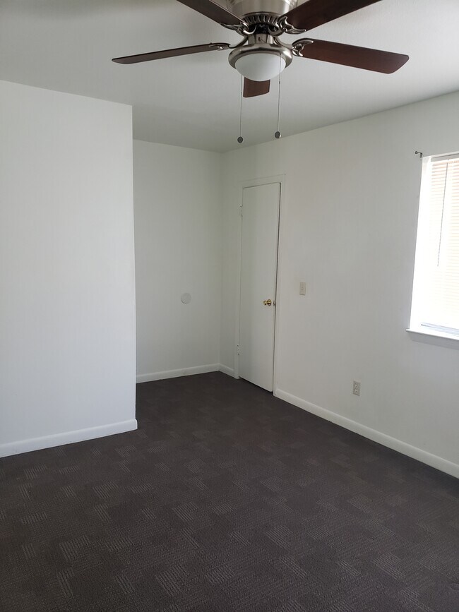 Dormitorio - 5818 Butler Dr