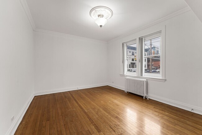 Photo du bâtiment - 235 Charlotte