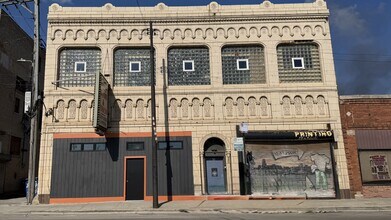 Building Photo - 22-26 N Pulaski Rd