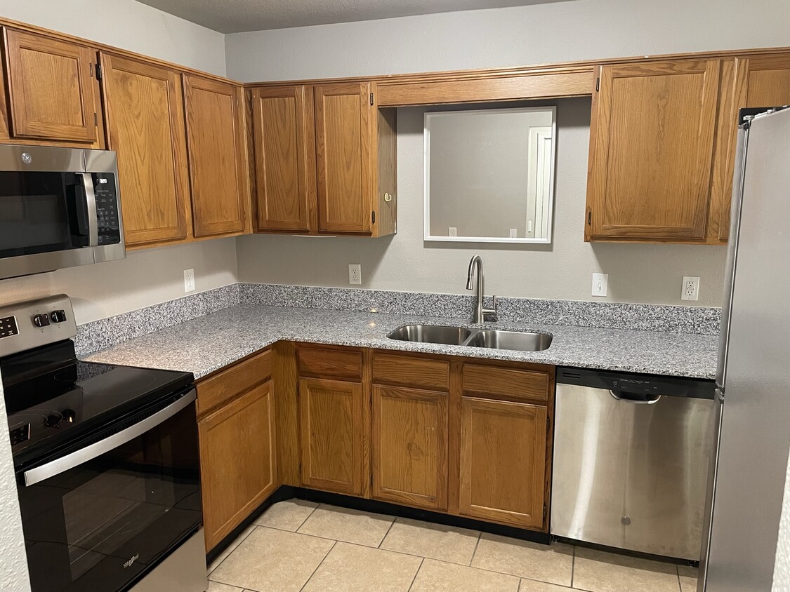 Kitchen - 1382 N Dawn Dr