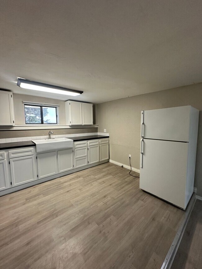 Foto del edificio - 9441 Maple Dr NE