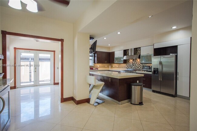 Foto del edificio - 12746 NE 4th Ave